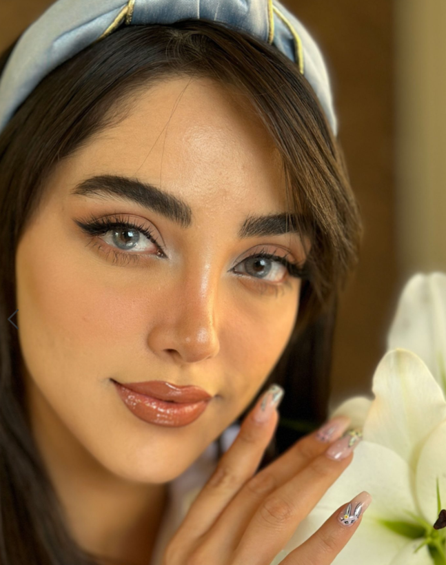 لنز چشم برند آیس کالر رنگ شاینی گری