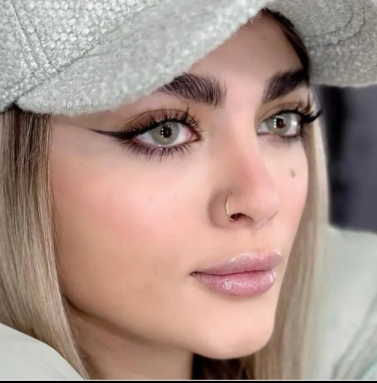 لنز چشم برند آیس کالر رنگ ونوس