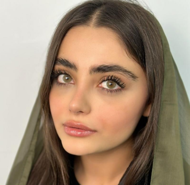 لنز چشم برند آیس کالر رنگ کورال