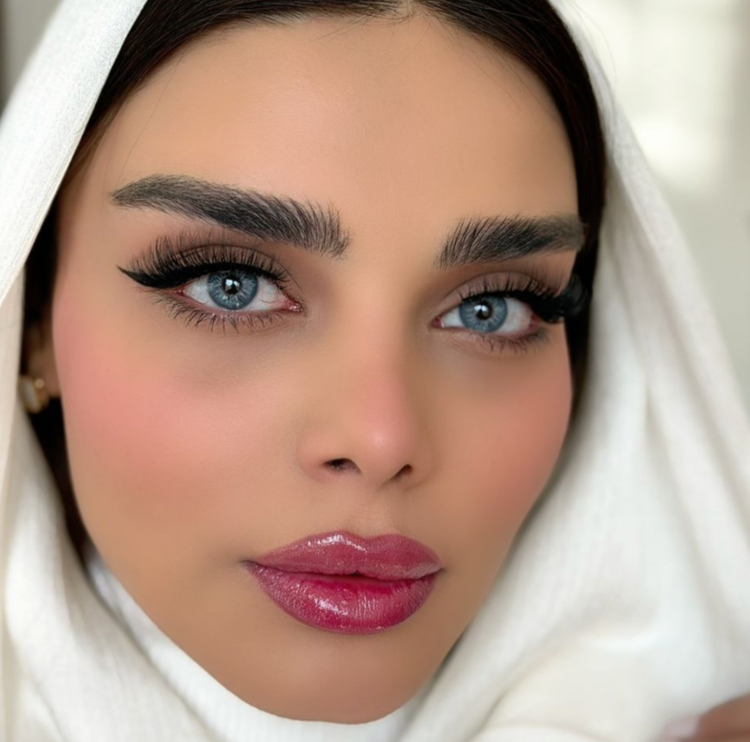 لنز چشم برند یونیک رنگ ایندیگو