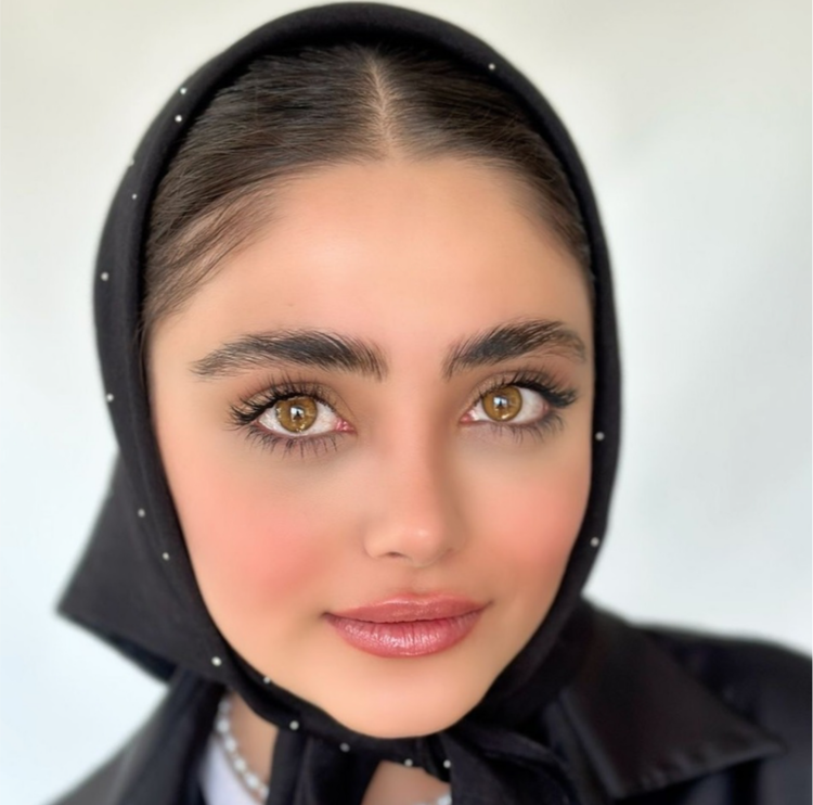 لنزچشم برند یونیک رنگ لاتینا