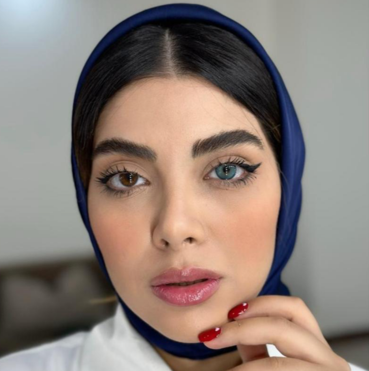 لنز چشم برند یونیک رنگ اسکای فال